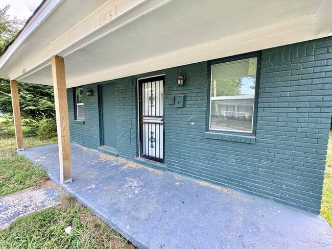 Photo - 1862 Farrington St