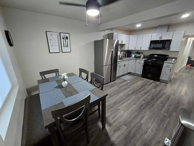 Photo - 4744 Voltaire St