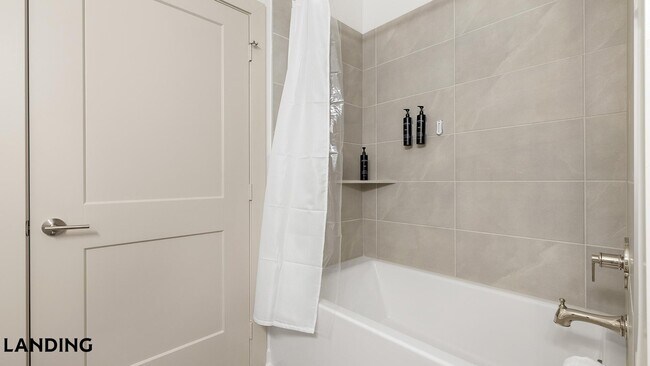 Photo - 3900 Robinson Rd Unit 4303