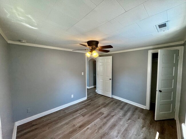 Photo - Newly Remodeled Home for Rent in Moline