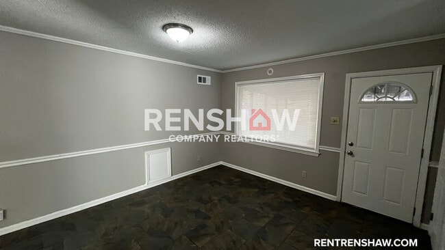 Photo - 2560 Thackery Dr