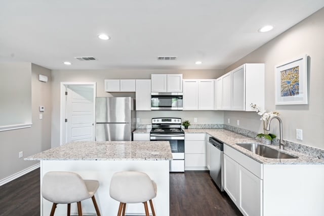 Photo - 3407-3425 Brooke Pl