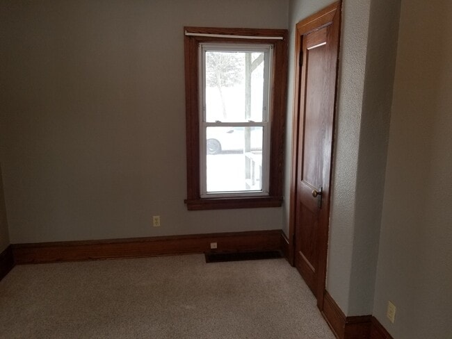 Photo - 405 12th St NW Unit #1