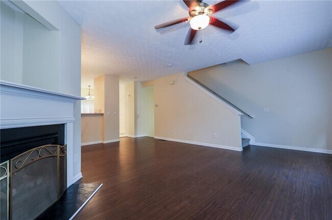 Photo - 790 Celeste Ln