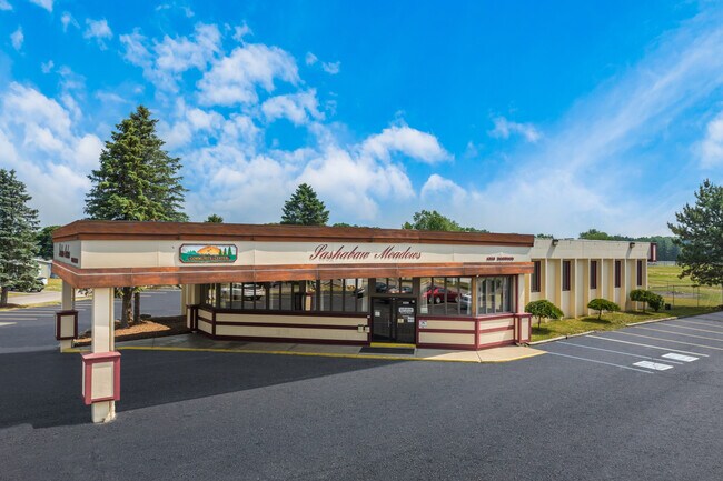 Photo - Sashabaw Meadows