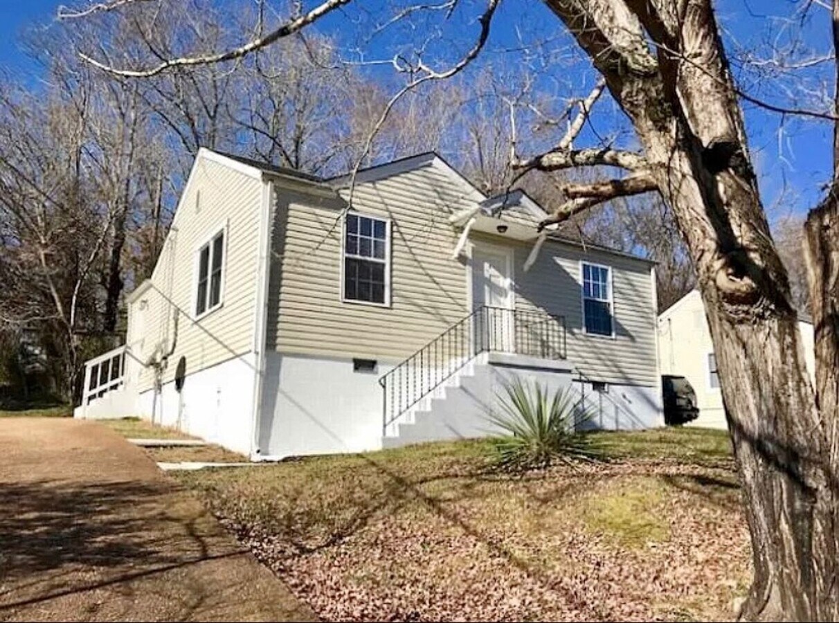 Charming 2-Bedroom Home on Quiet Valley Vi... - Charming 2-Bedroom Home on Quiet Valley Vi...