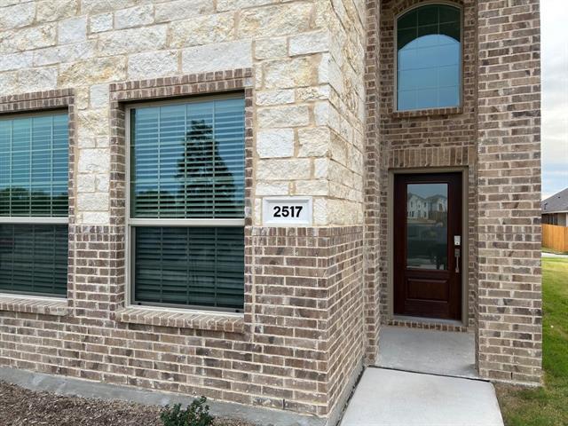 Photo - 2517 Maplehurst Dr