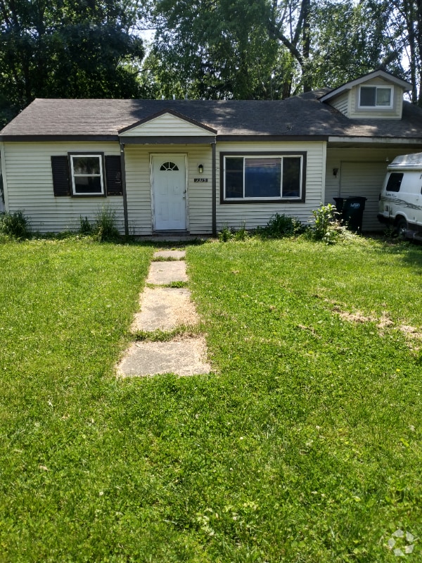Building Photo - 1315 Warwick Dr Rental