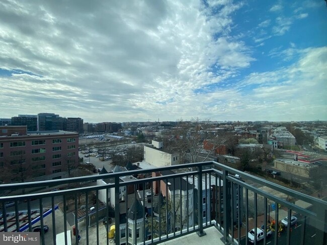 Building Photo - 50 Florida Ave NW Unit 924