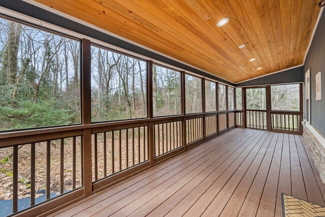 Photo - 89 Silas King St