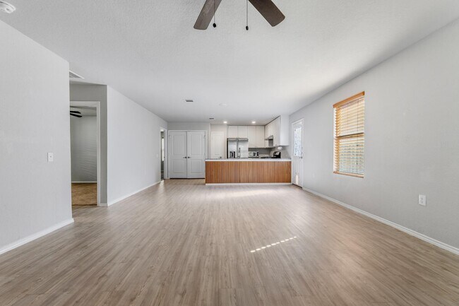 Photo - 7238 Rosada Way