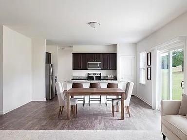 Photo - 166 Verona Dr NW