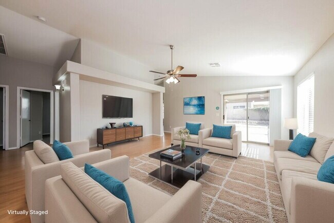 Photo - 2635 E Valencia Dr