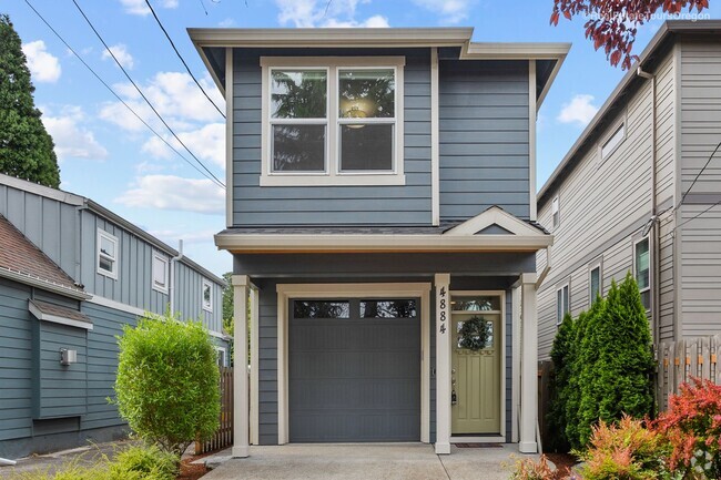 Building Photo - Bright and Modern Home Near Woodstock with...