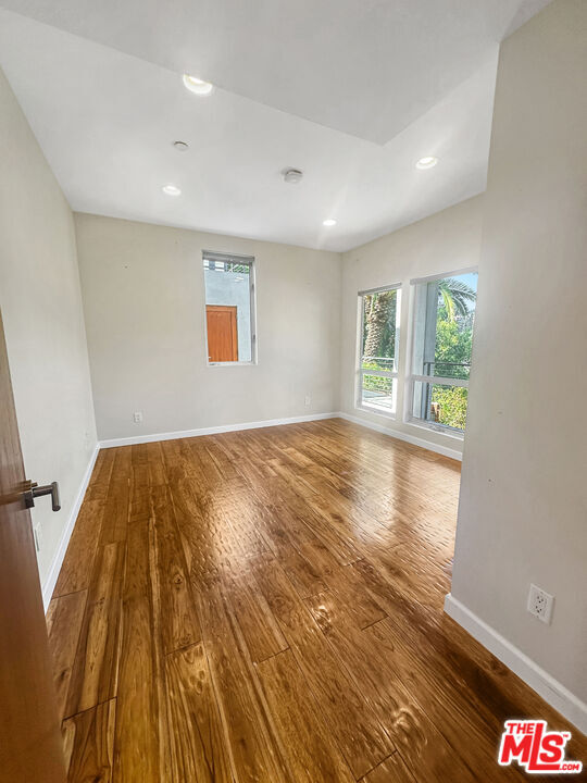 Photo - 8265 Mannix Dr