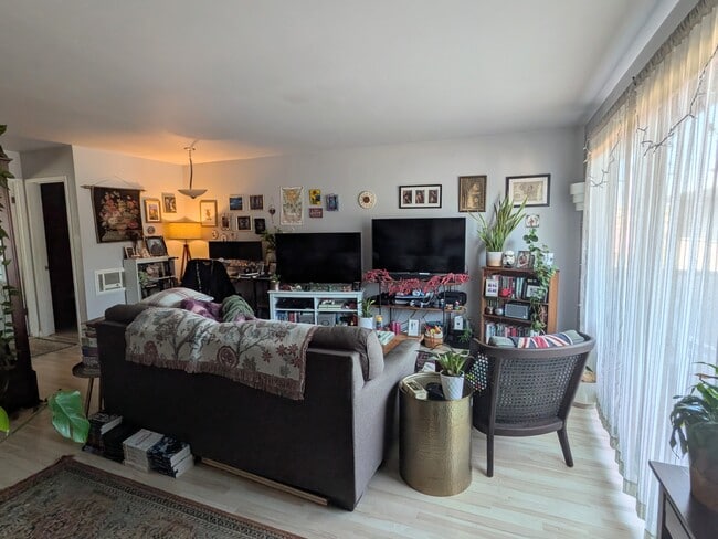 Photo - 9313 National Blvd Unidad 205