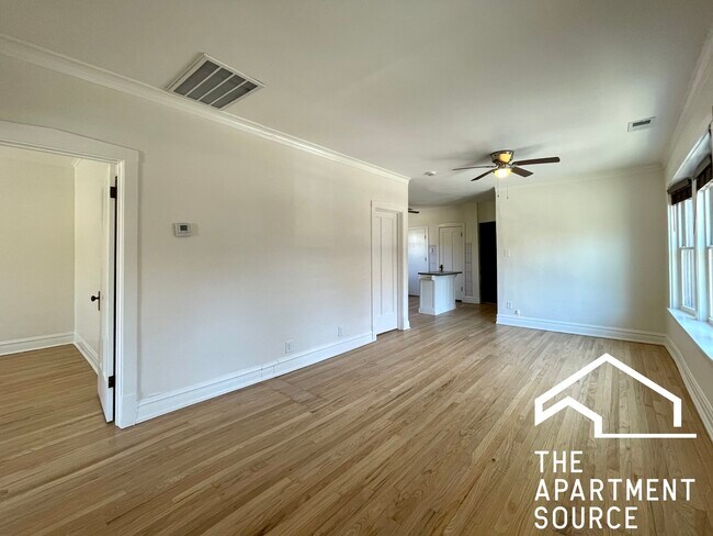 Photo - 1925 W Armitage Ave Unit 2F