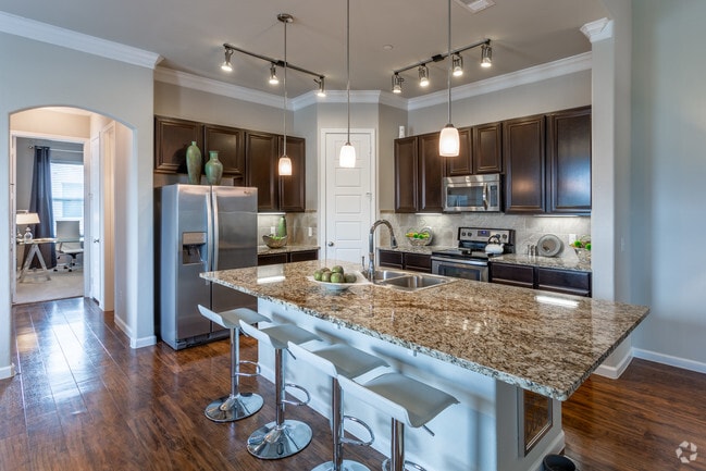 4BR, 3BA - Beijing - 1917 SF
