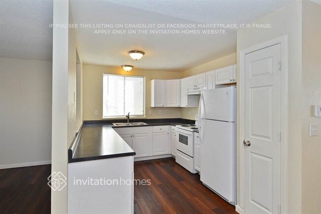 Photo - 17634 Snowberry Way