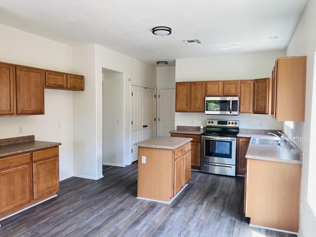 Photo - 11879 W Fontenelle Dr
