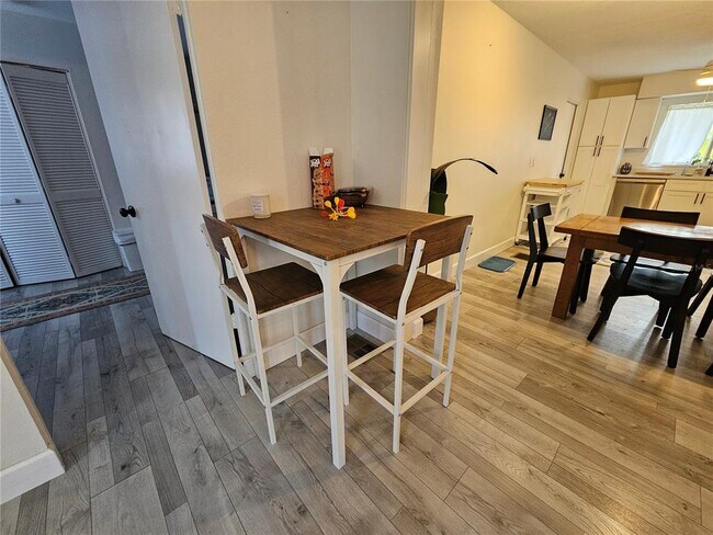 Photo - 6442 Colonial Dr