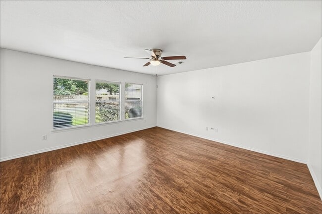 Photo - 11011 Pierce Valley Dr