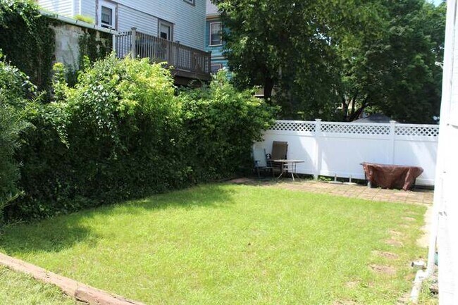 Photo - 48 Moulton Rd Unidad 48