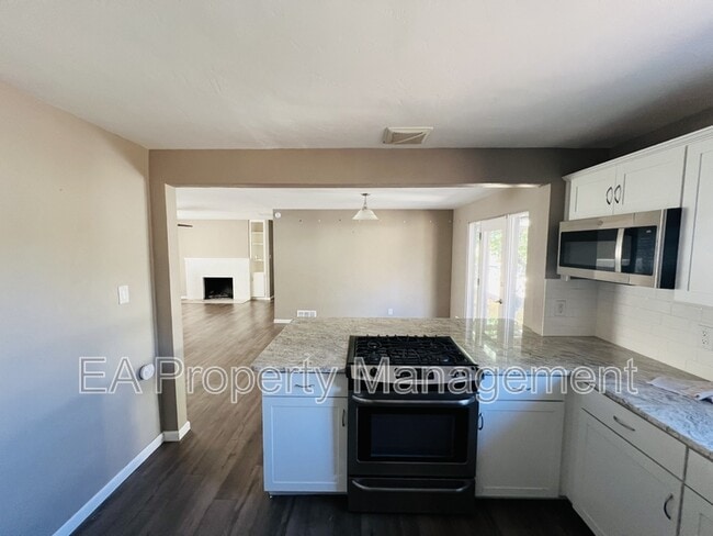 Photo - 7201 Mountain Rd NE