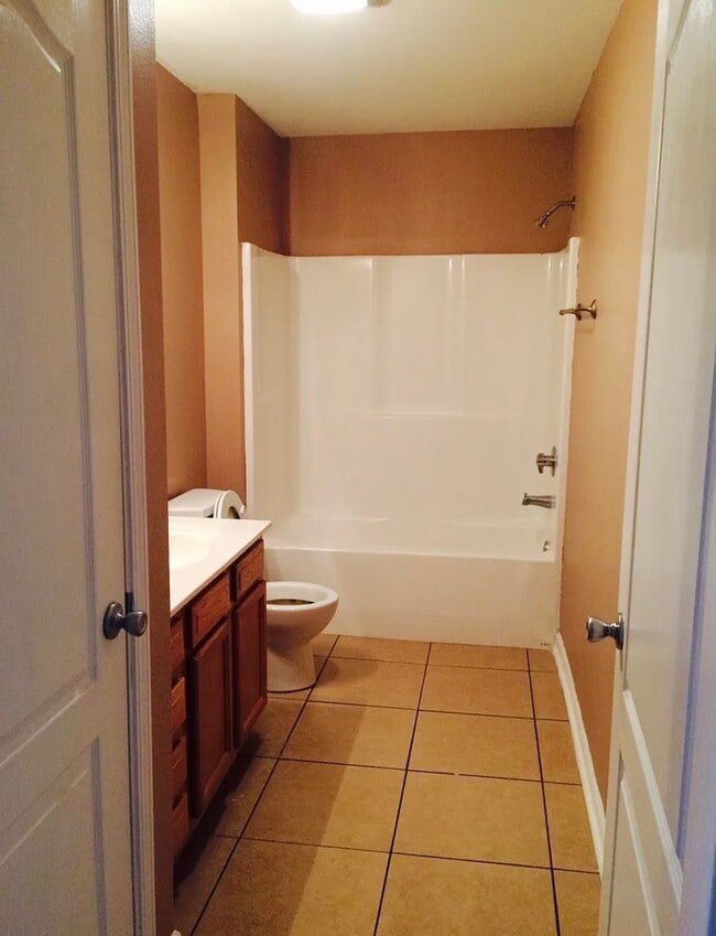 Photo - 503 N Holly St Unit Apartment