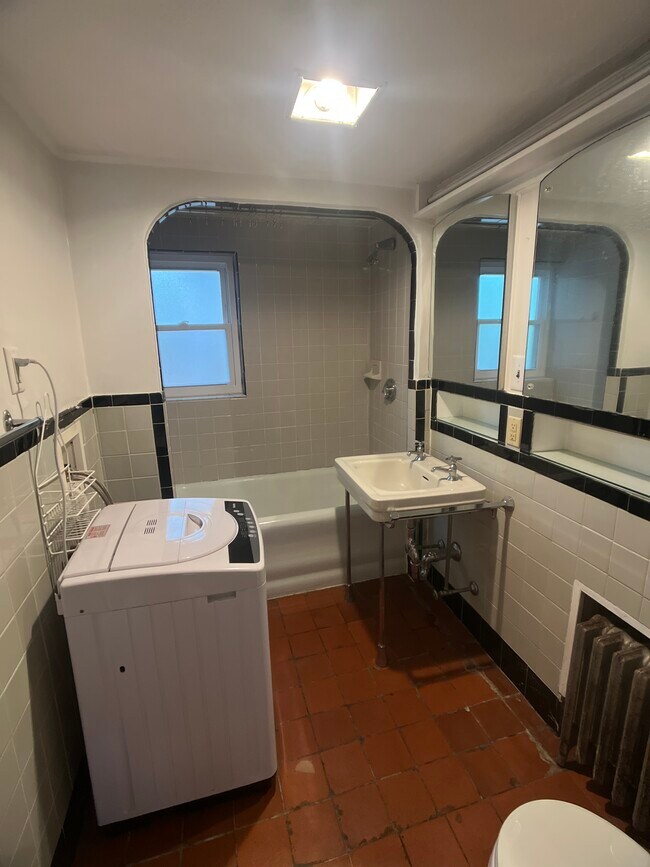 Photo - 60 Rockwood St