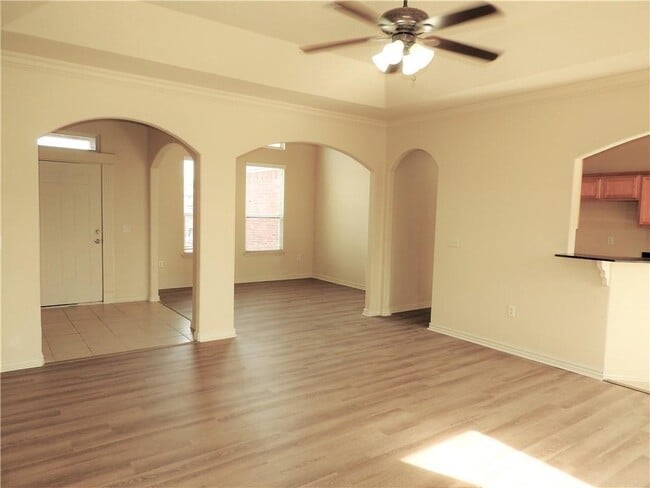 Photo - 420 Torino Pl