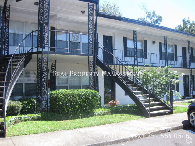 Building Photo - Spanish Villa Condo, close to Spring Hill ... Unit C