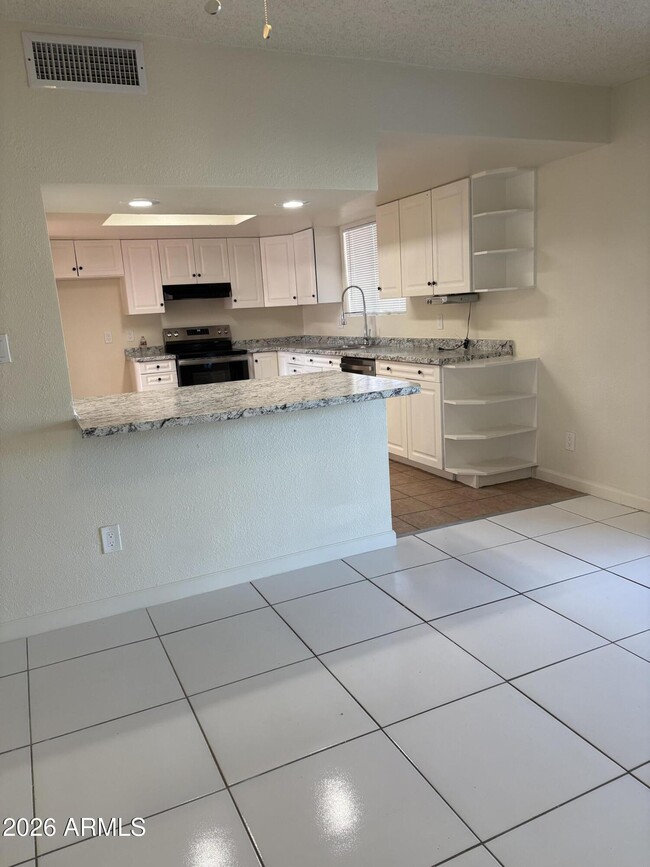 Photo - 5440 W Virginia Ave