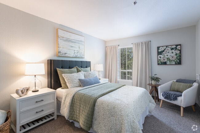 2BR, 1BA - Sequoia - Bedroom