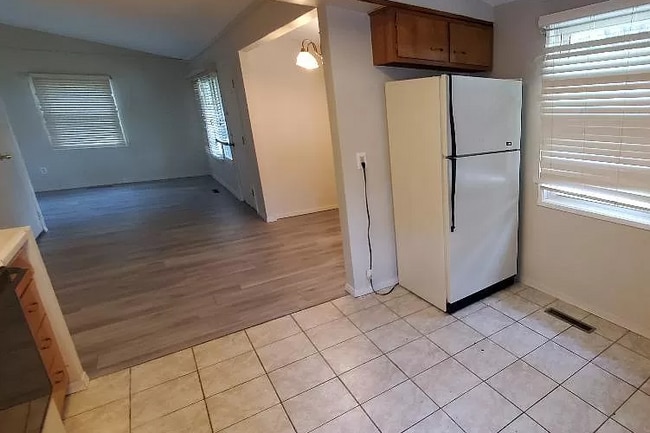 Photo - 1020 S Eastview Dr