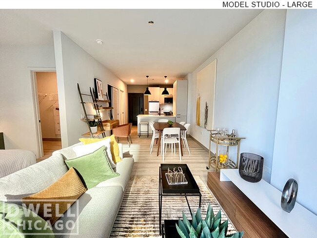 Photo - 2145 N Elston Ave