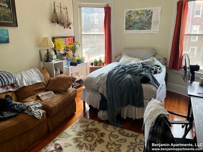 Photo - 1595 Beacon St Unit 4