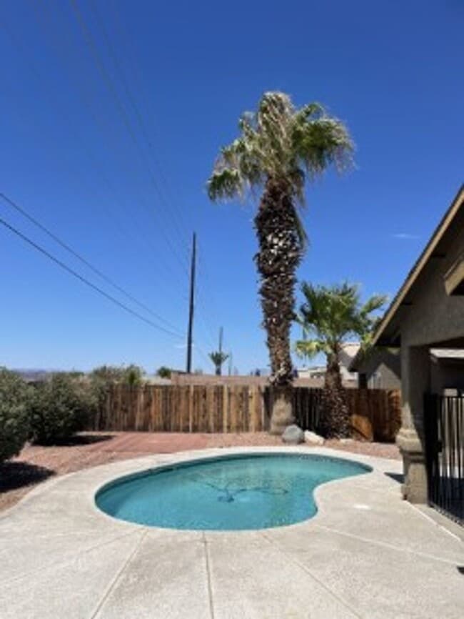 Photo - 1171 Regency Dr