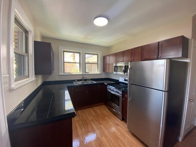 Cocina - 216 N 12th Ave