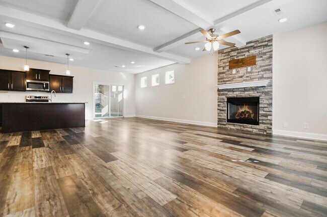 Photo - Pet Friendly Four Bedroom!