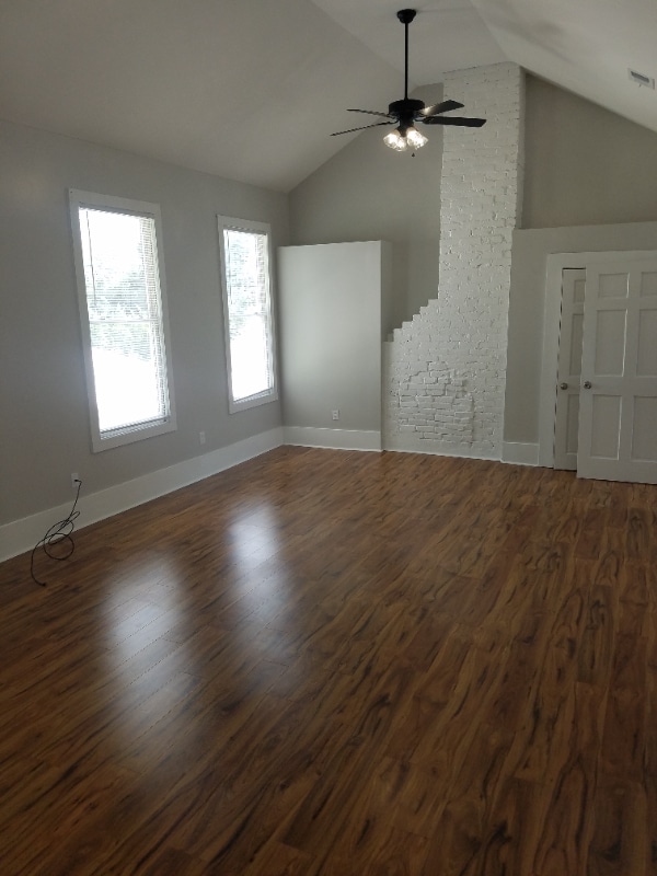 Building Photo - 307 W 41st St Rental