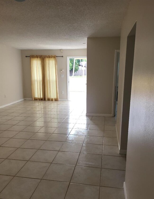 Photo - 19435 NW 53rd Ct