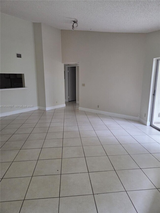 Photo - 9901 Westview Dr Unit 337