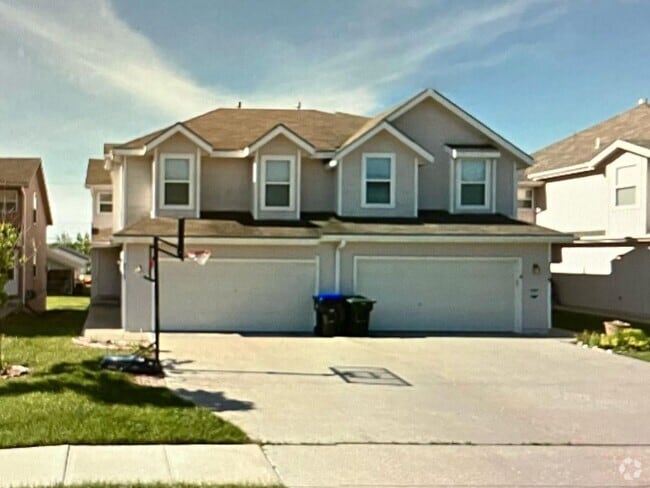 Building Photo - Beautiful home near Lake Sherwood. Washbur...