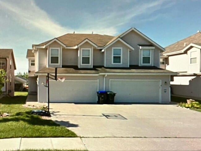 Beautiful home near Lake Sherwood. Washbur... - Beautiful home near Lake Sherwood. Washbur...
