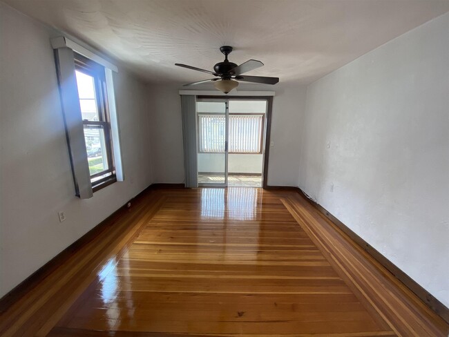 Photo - 124 Willis Ave Apartment Unit 2