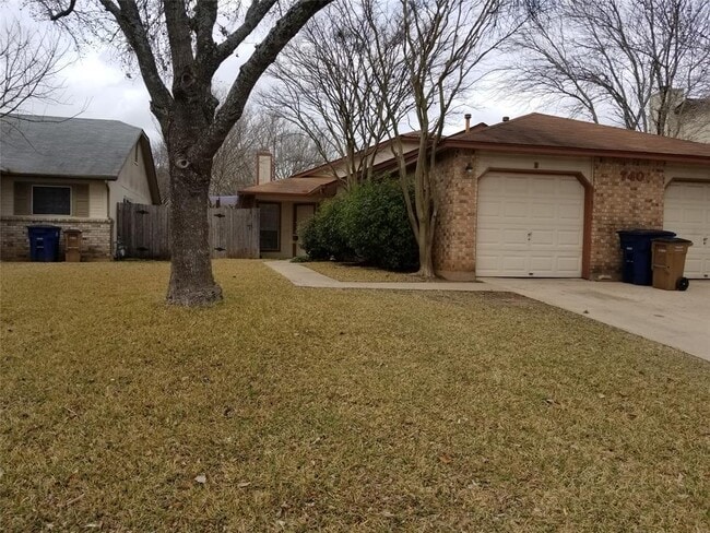 Building Photo - 740 Simonetti Dr