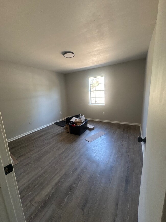 Photo - 207 Highland St