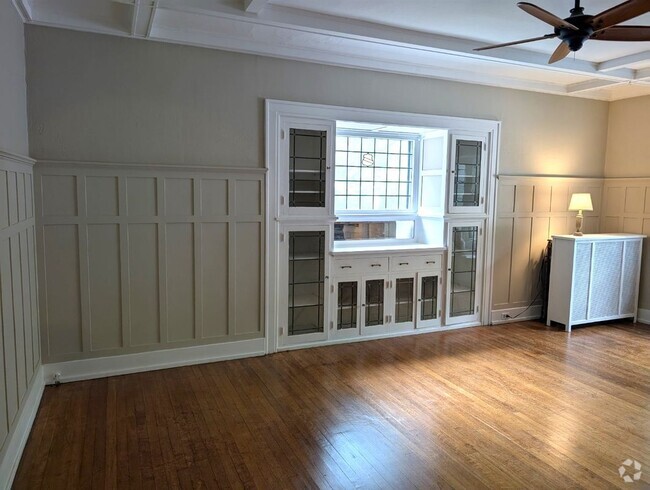 Building Photo - 69 Parkside Ave Rental