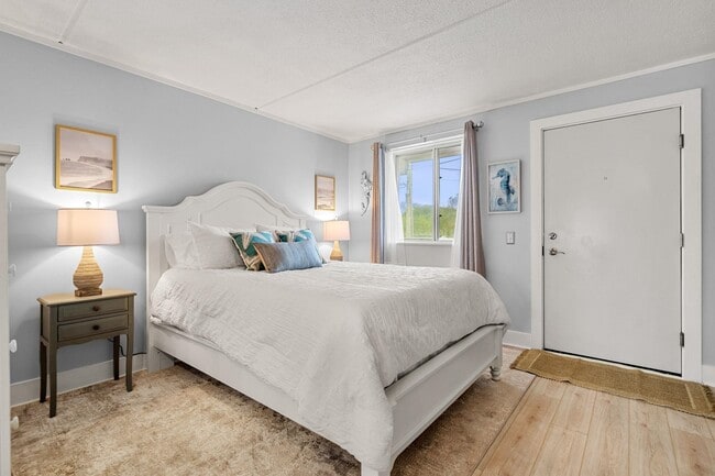 Photo - 933 Ocean Blvd Unidad 102